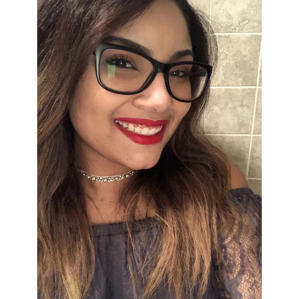 Meet your Posher, Angela